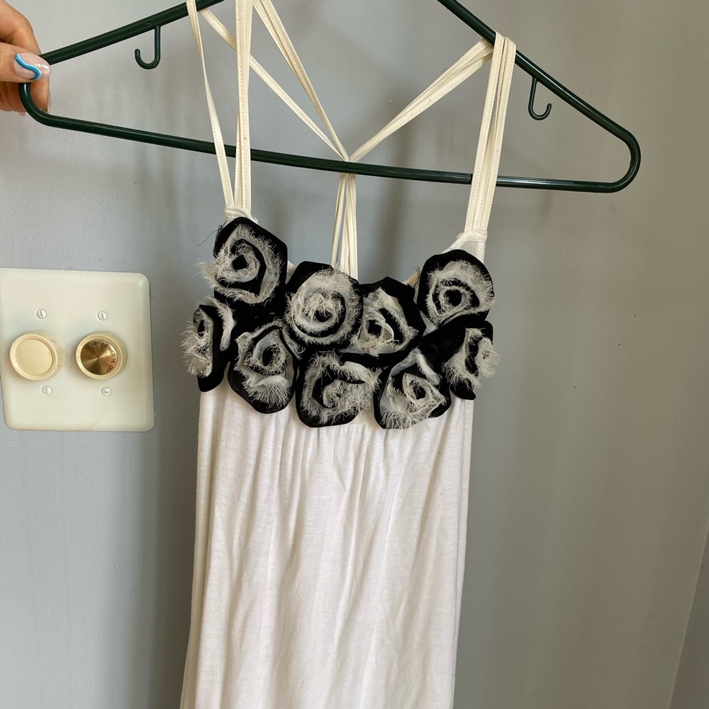 Express White top w/ floral details